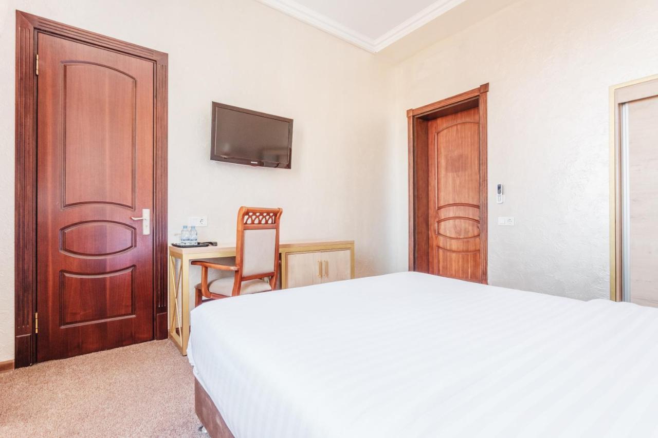 Western Suites Hotel Ташкент Экстерьер фото