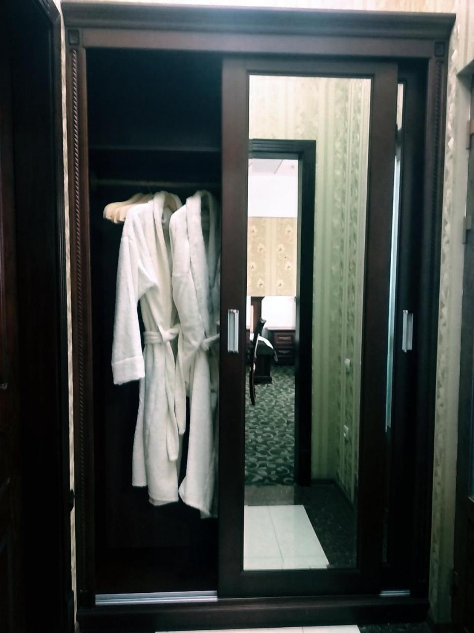 Western Suites Hotel Ташкент Экстерьер фото