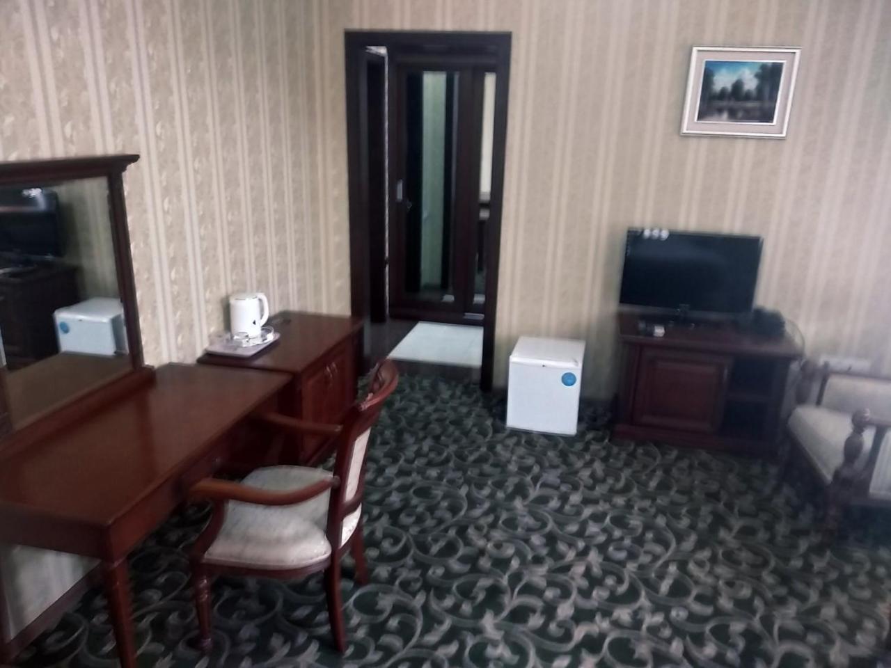 Western Suites Hotel Ташкент Экстерьер фото